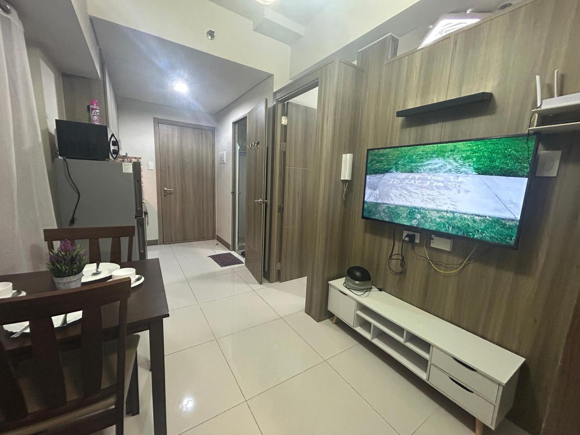 2Br Coast Residences 马尼拉 外观 照片